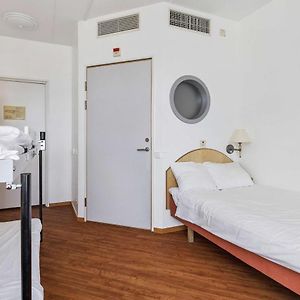 Standard Triple Room Single Bed Non-Smoking